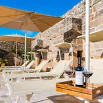 Masseria Lovetere - Salento Selection לינה וארוחת בוקר 3*
