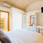 לינה וארוחת בוקר Masseria Lovetere - Salento Selection 3*