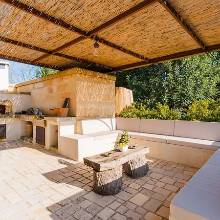 Masseria Lovetere - Salento Selection Bed and breakfast 3*